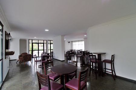 Apartamento para alugar com 89m², 2 quartos e 2 vagas Apartamento para alugar com 89m², 2 quartos e 2 vagasÁrea comum - Salão de festas