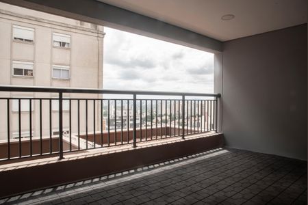 Apartamento à venda com 52m², 2 quartos e 1 vaga Apartamento à venda com 52m², 2 quartos e 1 vagaÁrea comum - Academia (Varanda)