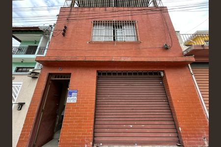 Casa para alugar com 49m², 1 quarto e sem vaga Casa para alugar com 49m², 1 quarto e sem vagaFachada