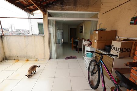 Apartamento à venda com 90m², 2 quartos e 2 vagasQuintal