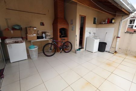Apartamento à venda com 90m², 2 quartos e 2 vagasChurrasqueira