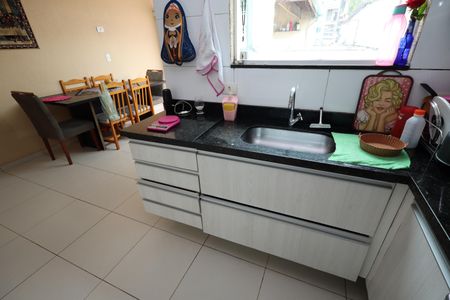 Apartamento à venda com 90m², 2 quartos e 2 vagasCozinha