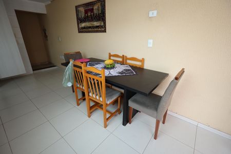 Apartamento à venda com 90m², 2 quartos e 2 vagasSala/Cozinha