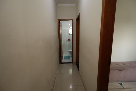 Apartamento à venda com 90m², 2 quartos e 2 vagasCorredor / Quartos