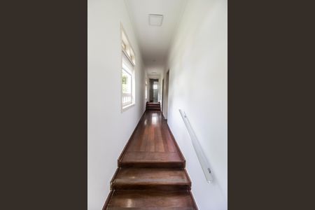 Casa de condomínio para alugar com 220m², 3 quartos e 4 vagas Casa de condomínio para alugar com 220m², 3 quartos e 4 vagasCorredor