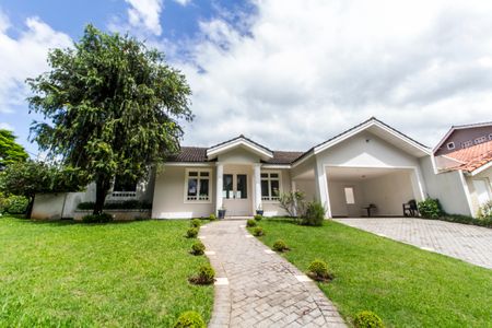 Casa de condomínio para alugar com 220m², 3 quartos e 4 vagas Casa de condomínio para alugar com 220m², 3 quartos e 4 vagasVista da Rua