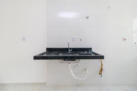 Sala - Cozinha de apartamento para alugar com 2 quartos, 40m² em Vila Isolina Mazzei, São Paulo