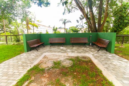 Apartamento para alugar com 40m², 2 quartos e 1 vagaÁrea comum - Churrasqueira