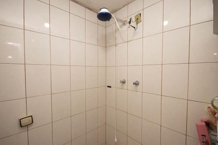 Casa à venda com 200m², 2 quartos e 1 vagaBanheiro 2 