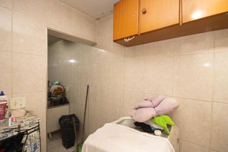 Casa à venda com 200m², 2 quartos e 1 vagaÁrea de Serviço