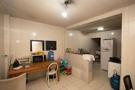 Casa à venda com 200m², 2 quartos e 1 vagaCozinha