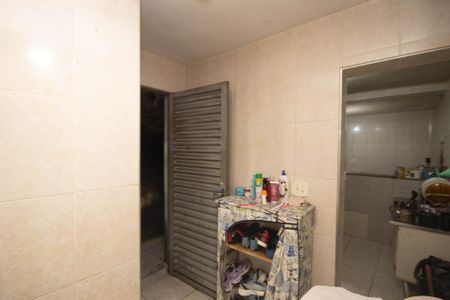 Casa à venda com 200m², 2 quartos e 1 vagaÁrea de Serviço