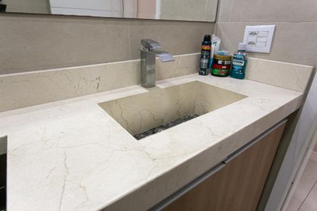 Apartamento à venda com 102m², 3 quartos e 2 vagasBanheiro Social