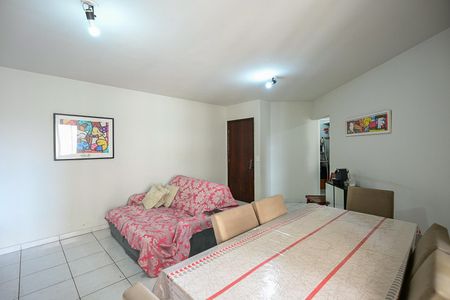 Apartamento à venda com 81m², 2 quartos e 1 vagaSala