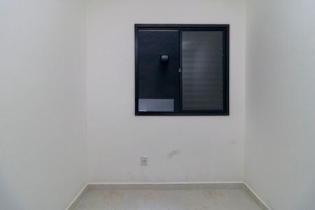 Quarto 2 de apartamento para alugar com 2 quartos, 41m² em Vila Isolina Mazzei, São Paulo