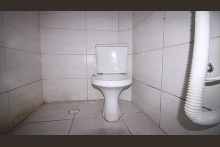 Casa para alugar com 74m², 2 quartos e sem vagaBanheiro