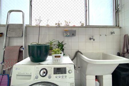 Apartamento à venda com 83m², 3 quartos e 2 vagas Apartamento à venda com 83m², 3 quartos e 2 vagasÁrea de Serviço