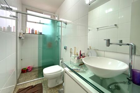 Apartamento à venda com 83m², 3 quartos e 2 vagas Apartamento à venda com 83m², 3 quartos e 2 vagasBanheiro