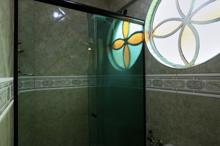 Casa à venda com 109m², 3 quartos e 2 vagasBanheiro