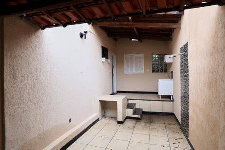 Casa à venda com 109m², 3 quartos e 2 vagasChurrasqueira