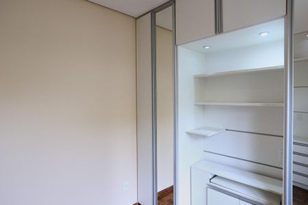 Casa à venda com 109m², 3 quartos e 2 vagasQuarto