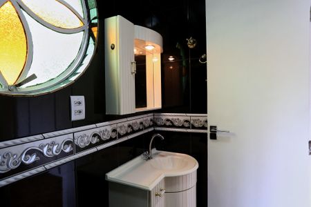 Casa à venda com 109m², 3 quartos e 2 vagasBanheiro da Suíte