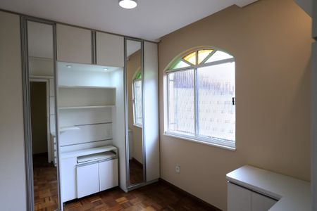 Casa à venda com 109m², 3 quartos e 2 vagasQuarto