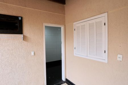 Casa à venda com 109m², 3 quartos e 2 vagasÁrea de Serviço