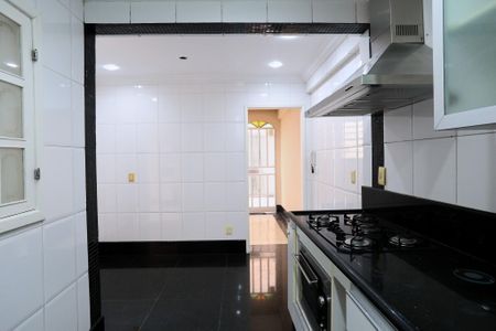 Casa à venda com 109m², 3 quartos e 2 vagasCozinha