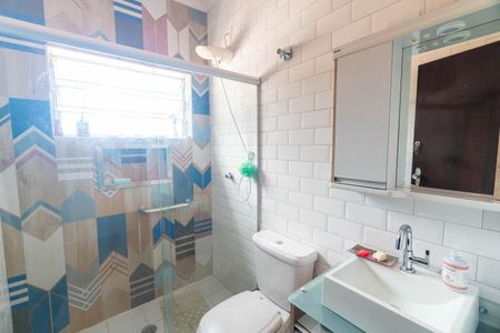 Casa à venda com 128m², 3 quartos e 2 vagas Casa à venda com 128m², 3 quartos e 2 vagasBanheiro 1