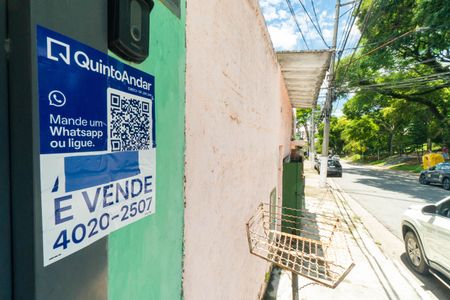 Casa à venda com 128m², 3 quartos e 2 vagas Casa à venda com 128m², 3 quartos e 2 vagasPlaquinha