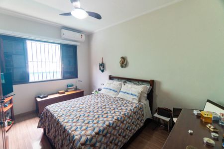 Casa à venda com 128m², 3 quartos e 2 vagas Casa à venda com 128m², 3 quartos e 2 vagasQuarto 1