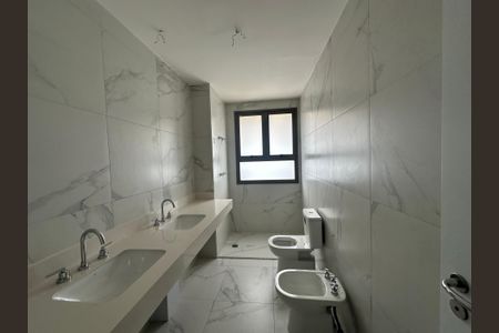 Apartamento à venda com 185m², 3 quartos e 3 vagasBanheiro da Suíte 3