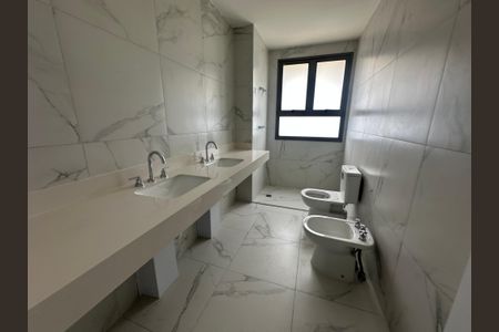 Apartamento à venda com 185m², 3 quartos e 3 vagasBanheiro da Suíte 3