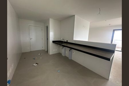 Apartamento à venda com 185m², 3 quartos e 3 vagasCozinha