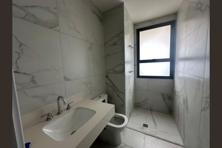 Apartamento à venda com 185m², 3 quartos e 3 vagasBanheiro da Suíte 1