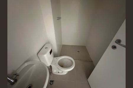 Apartamento à venda com 185m², 3 quartos e 3 vagasBanheiro de serviço