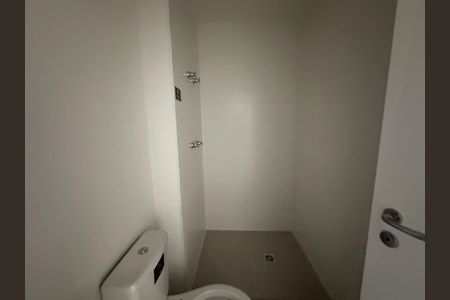 Apartamento à venda com 185m², 3 quartos e 3 vagasBanheiro de serviço