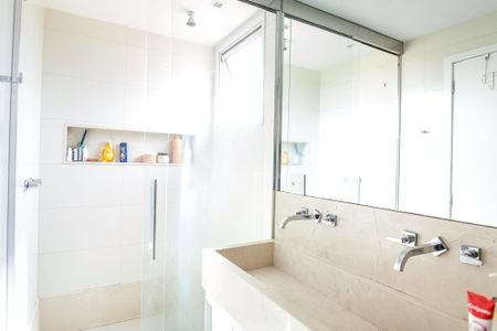 Apartamento à venda com 165m², 3 quartos e 3 vagasbanheiro suite 3