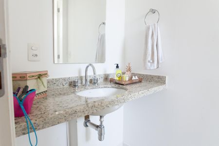 Apartamento à venda com 165m², 3 quartos e 3 vagasBanheiro suite 1