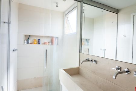 Apartamento à venda com 165m², 3 quartos e 3 vagasbanheiro suite 3