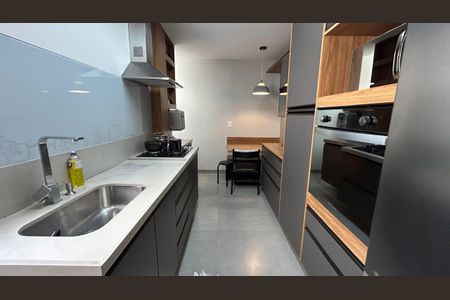 Apartamento à venda com 185m², 3 quartos e 2 vagasCozinha