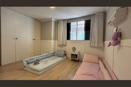 Apartamento à venda com 185m², 3 quartos e 2 vagasQuarto 