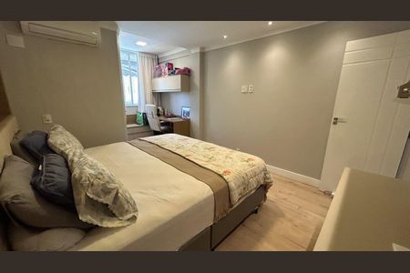 Apartamento à venda com 185m², 3 quartos e 2 vagasSuíte 1