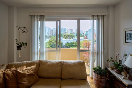 Apartamento para alugar com 3 quartos, 108m² em Centro Cívico, Curitiba