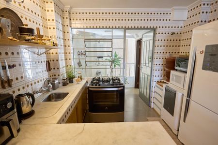 Apartamento para alugar com 108m², 3 quartos e 1 vaga