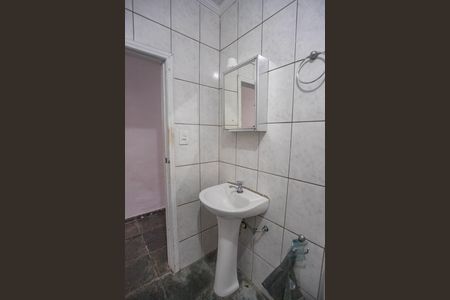 Casa para alugar com 70m², 1 quarto e sem vaga Casa para alugar com 70m², 1 quarto e sem vagaBanheiro