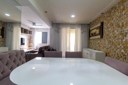 Apartamento à venda com 68m², 2 quartos e 1 vagaSala