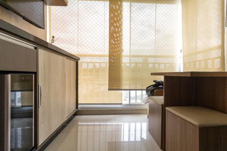 Apartamento à venda com 68m², 2 quartos e 1 vagaVaranda