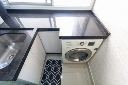 Apartamento à venda com 68m², 2 quartos e 1 vagaÁrea de Serviço